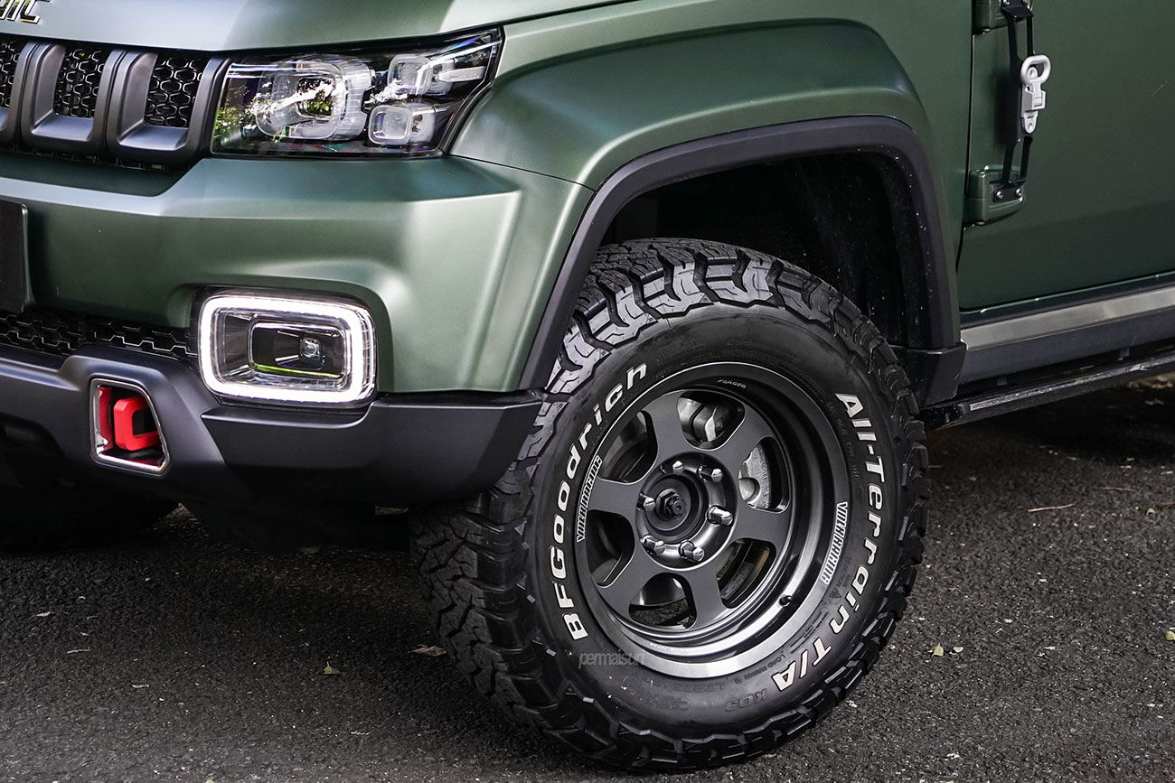 Rays Volk Racing TE37XT M-Spec with BAIC BJ40 Plus