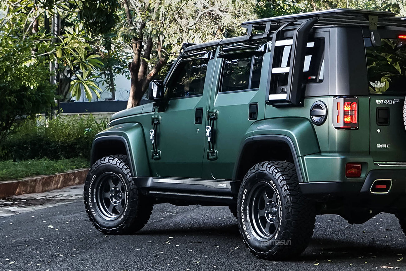 Rays Volk Racing TE37XT M-Spec with BAIC BJ40 Plus