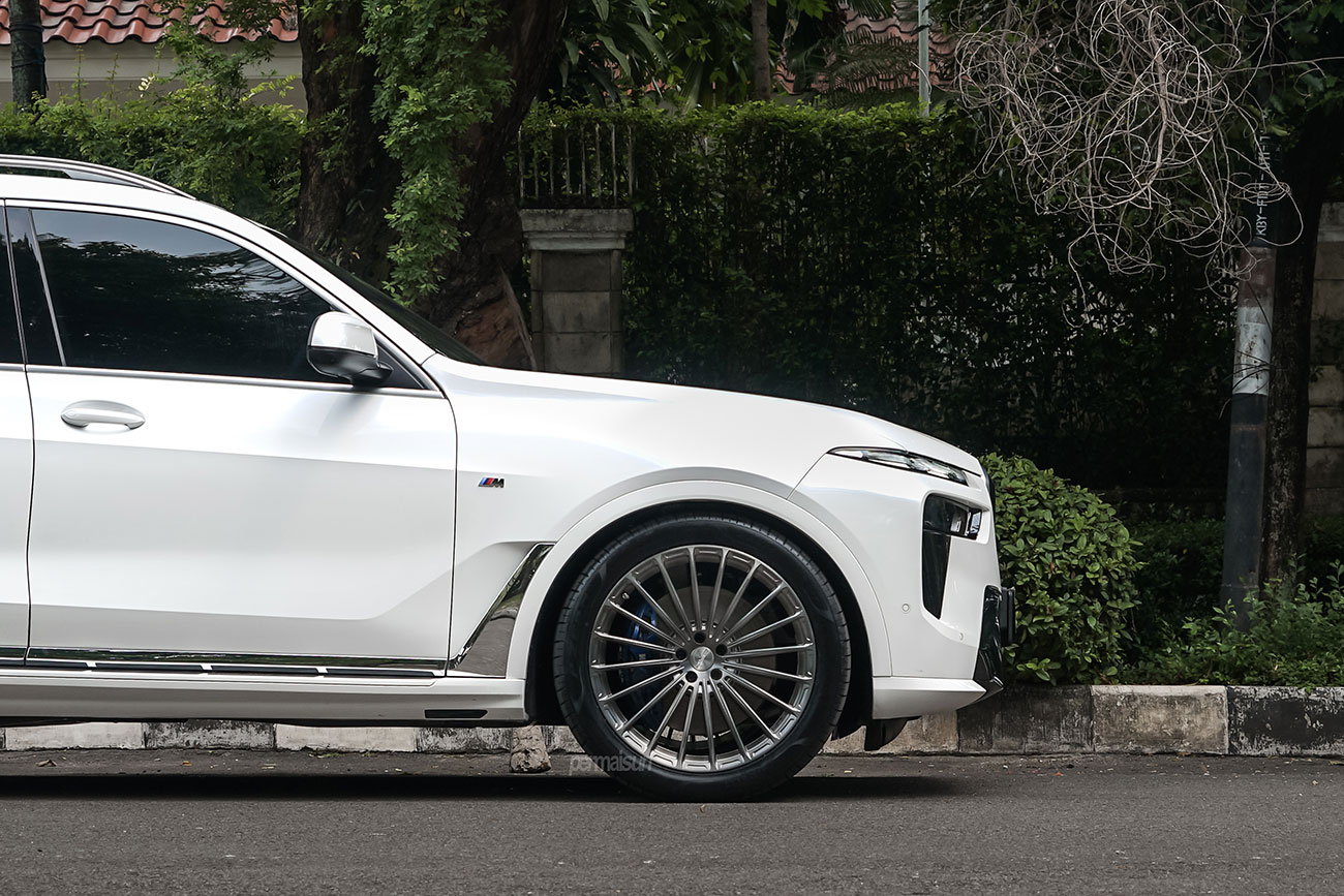 SRC SR03 with BMW X7 Series G07