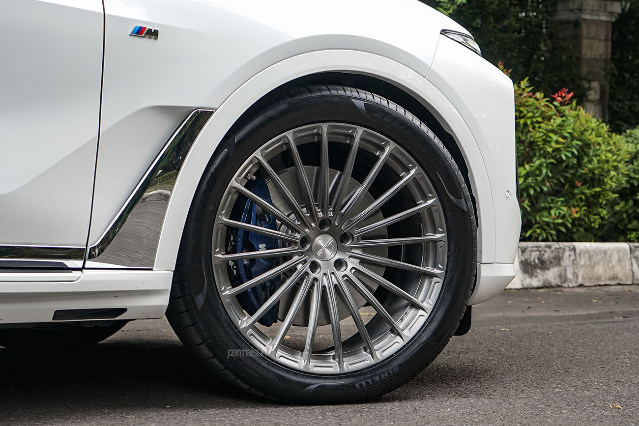 SRC SR03 with BMW X7 Series G07
