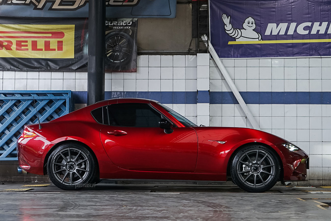 Enkei SC46 with Mazda MX-5