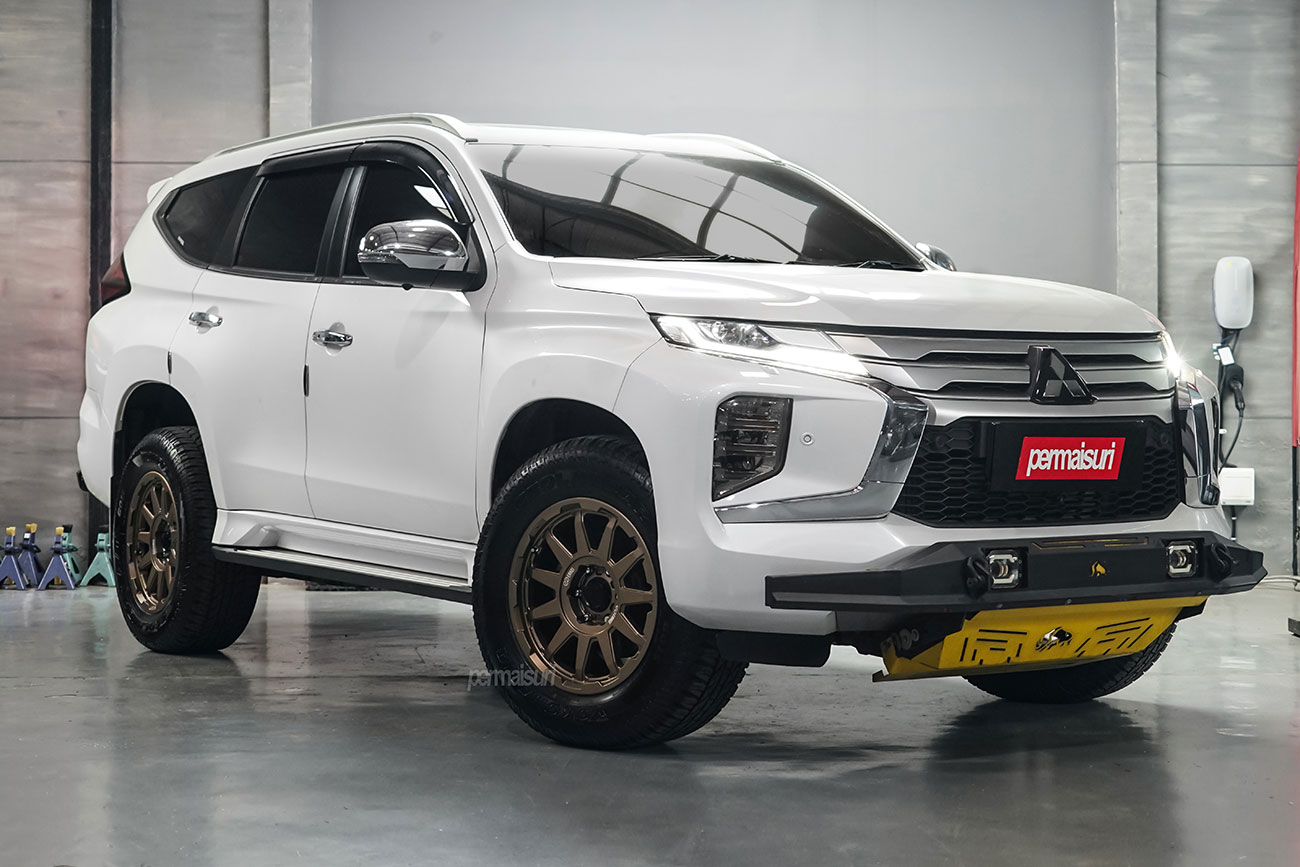 Enkei Trail Cross with Mitsubishi Pajero Sport