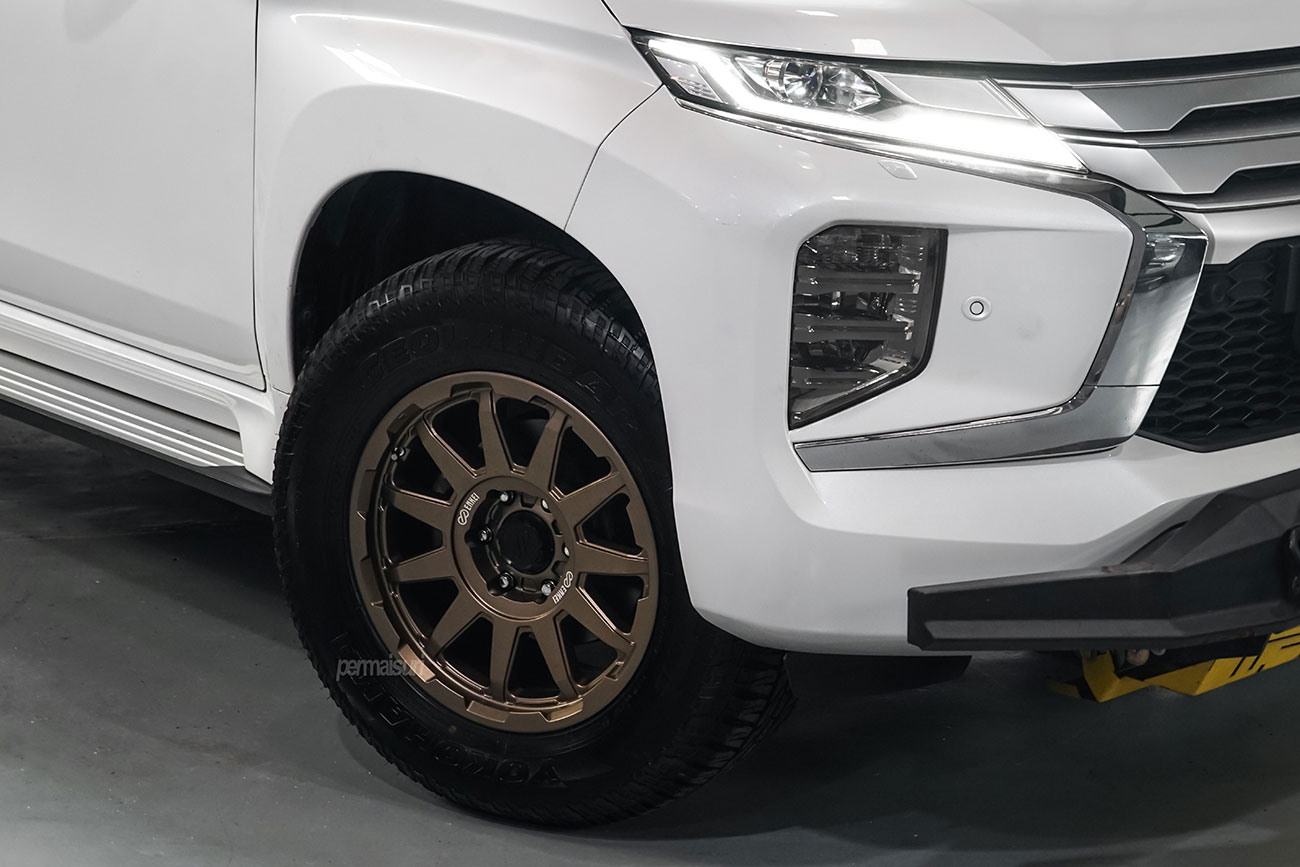 Enkei Trail Cross with Mitsubishi Pajero Sport