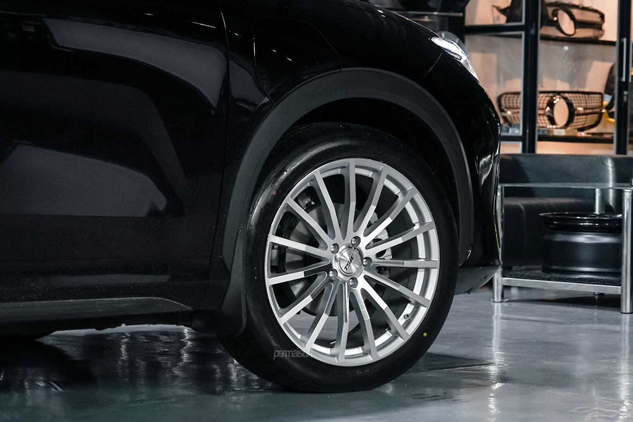 TSW Mallory 5 with Geely EX5
