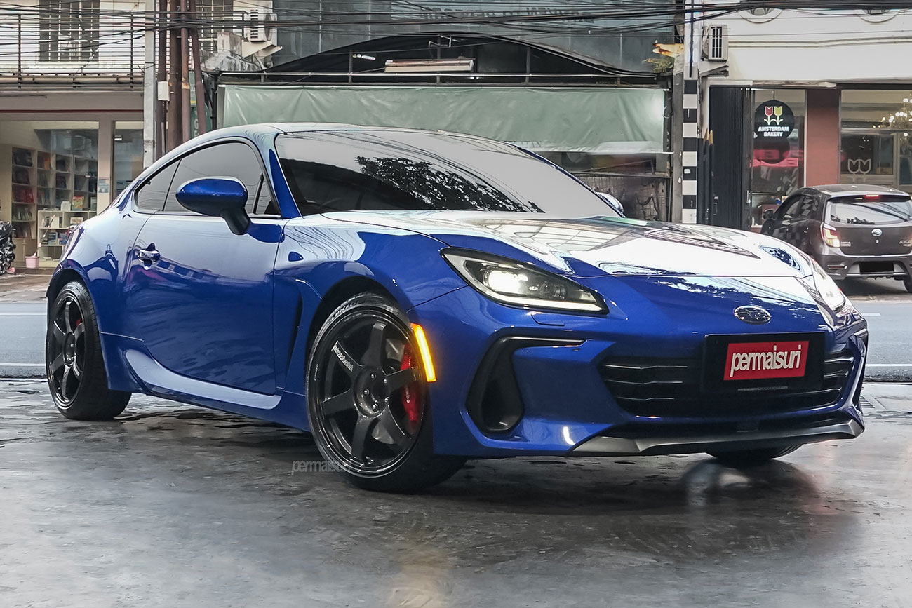 Rays Volk racing TE37 Saga S-Plus with Subaru BRZ