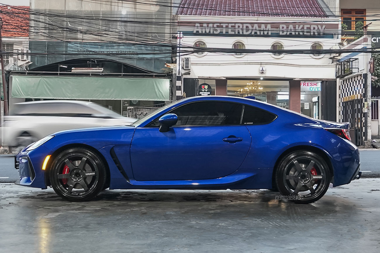 Rays Volk racing TE37 Saga S-Plus with Subaru BRZ