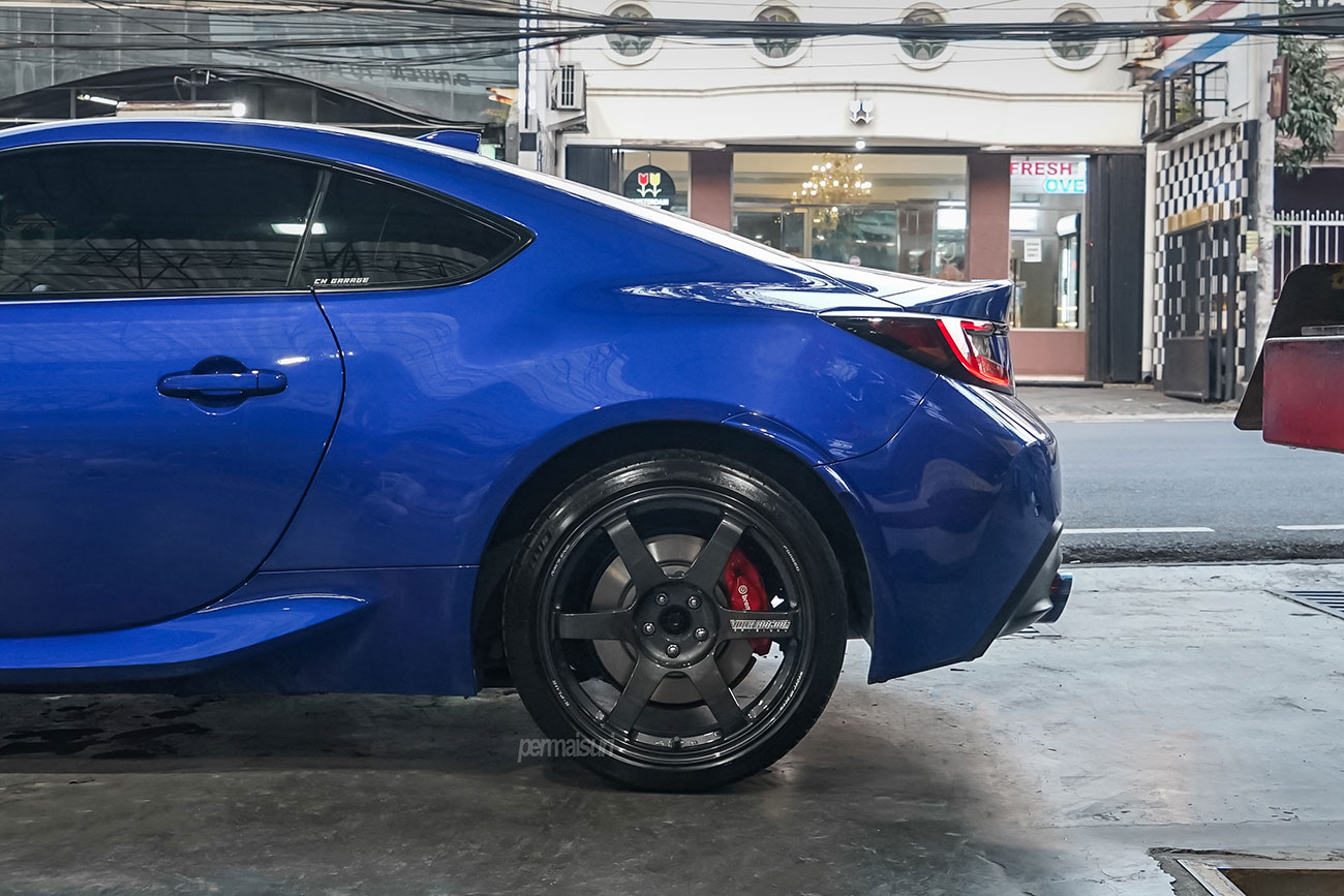 Rays Volk racing TE37 Saga S-Plus with Subaru BRZ