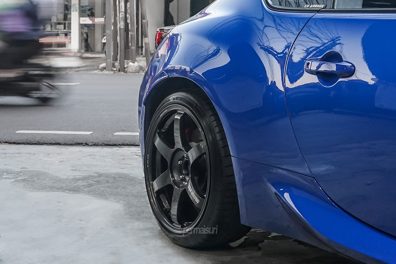 Rays Volk racing TE37 Saga S-Plus with Subaru BRZ