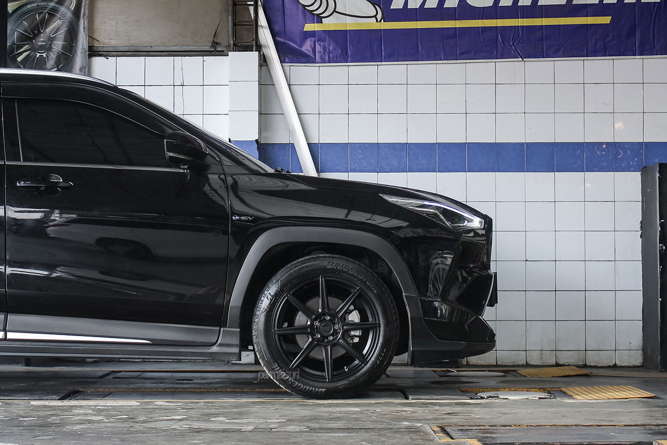 Motegi Racing Emora with Toyota Yaris Cross