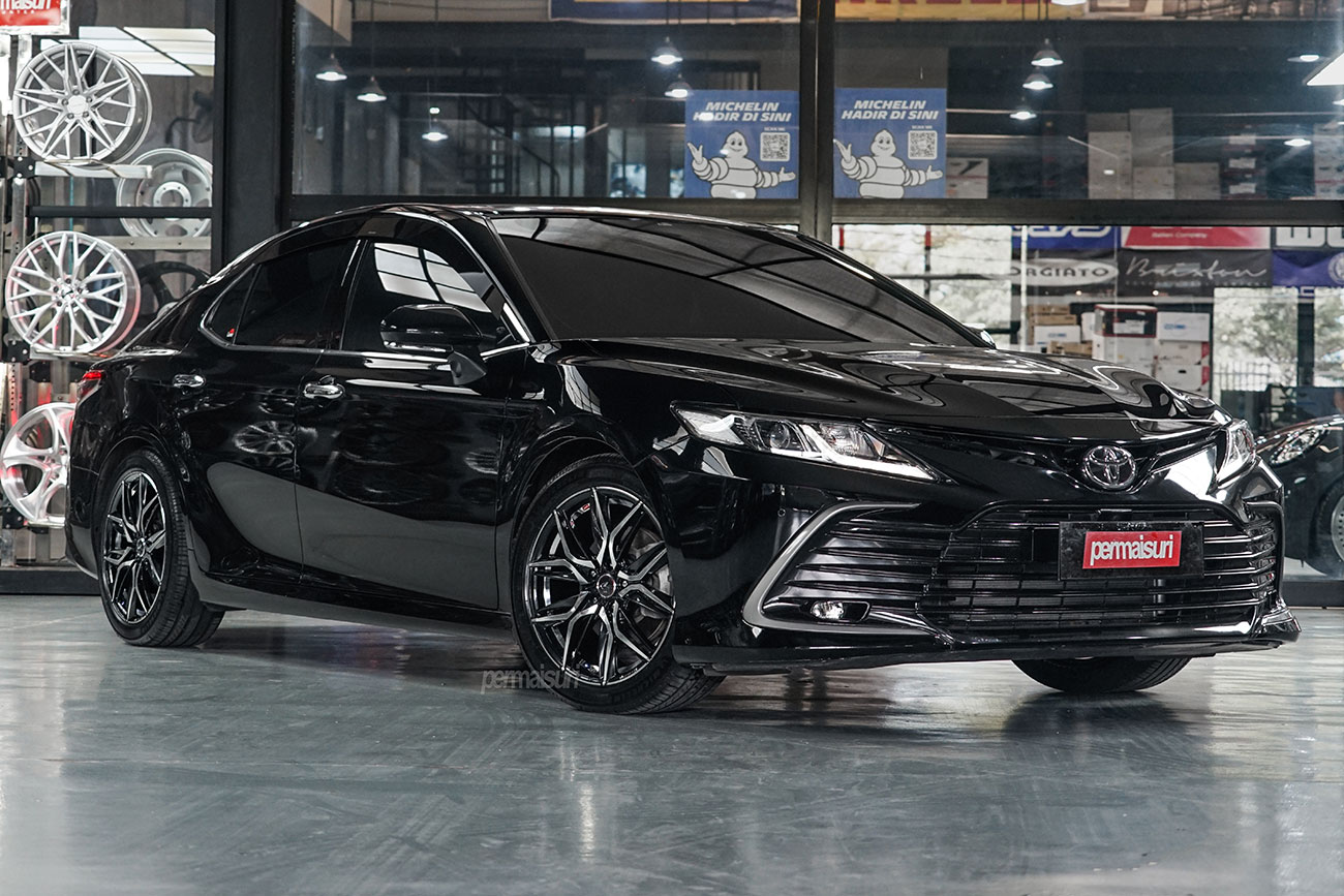 Weds Leonis LM with Toyota Camry
