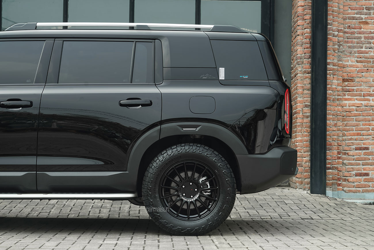 TSW Paddock with BAIC BJ30e