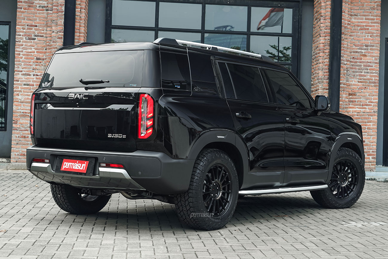 TSW Paddock with BAIC BJ30e
