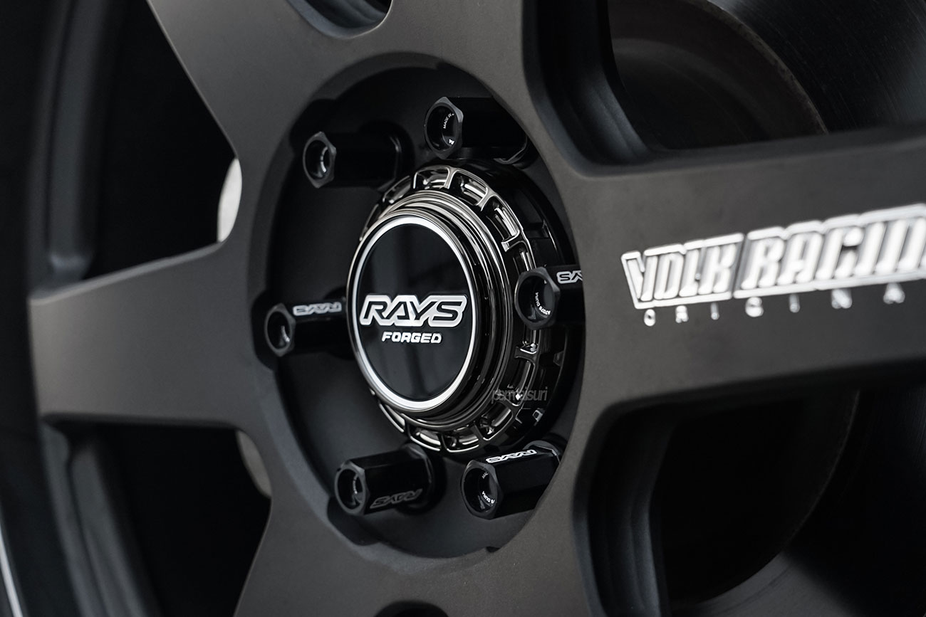 Rays Volk Racing TE37 Ultra X with Toyota Land Cruiser J300