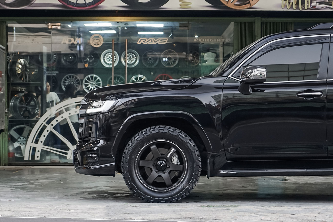 Rays Volk Racing TE37 Ultra X with Toyota Land Cruiser J300