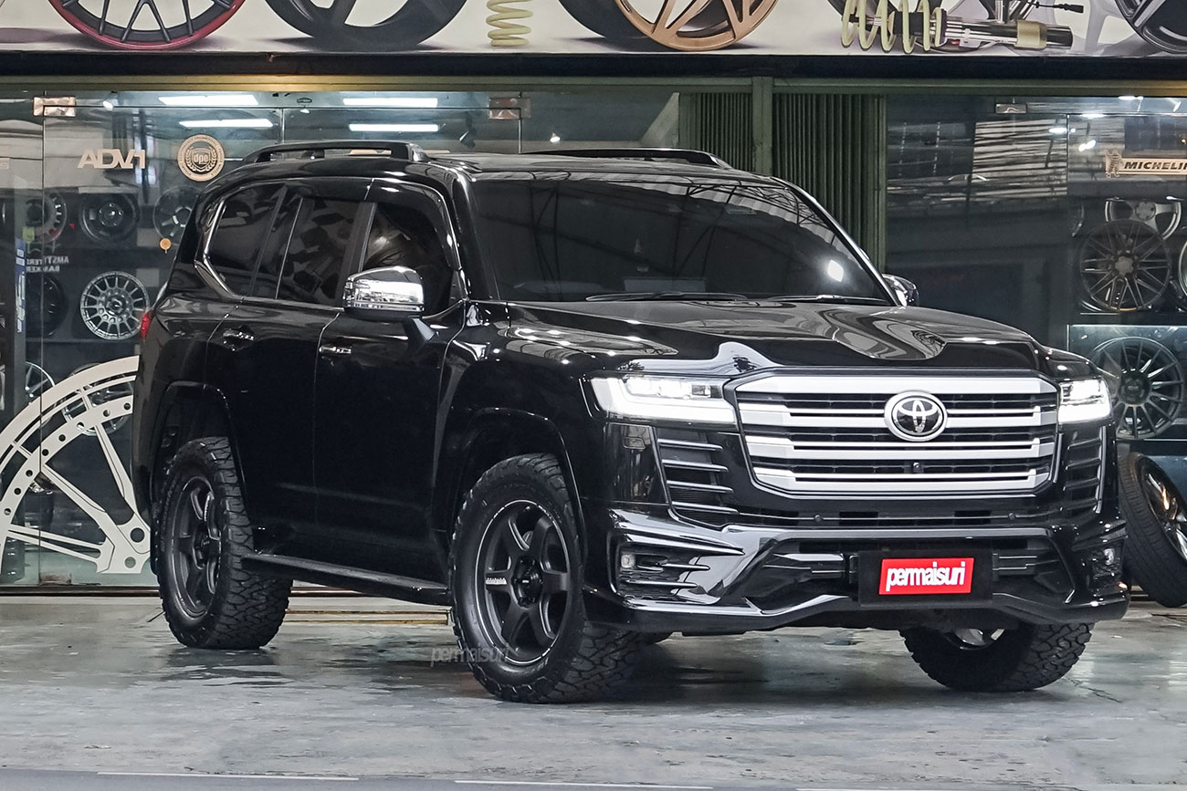 Rays Volk Racing TE37 Ultra X with Toyota Land Cruiser J300