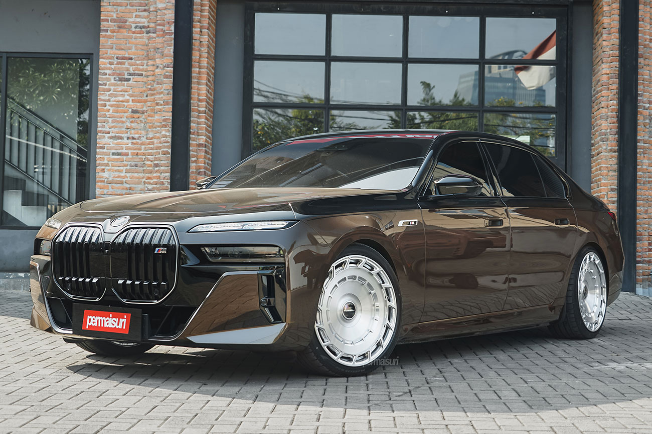 Vossen LC3-11T with BMW i7 G70