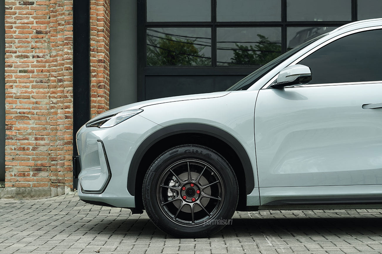 WedsSport TC-105X with Geely EX5