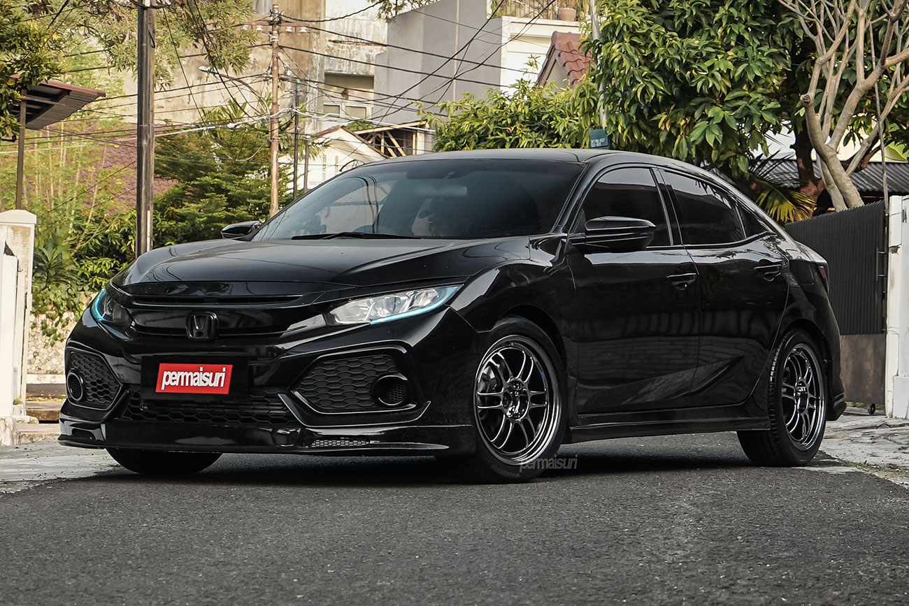 Enkei RPF1 with Honda Civic
