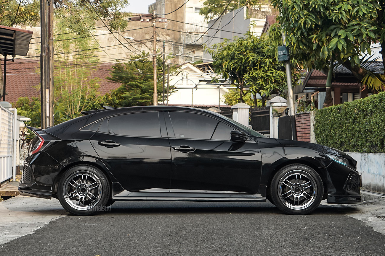 Enkei RPF1 with Honda Civic