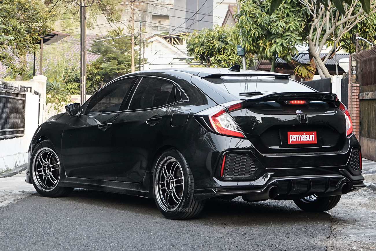 Enkei RPF1 with Honda Civic