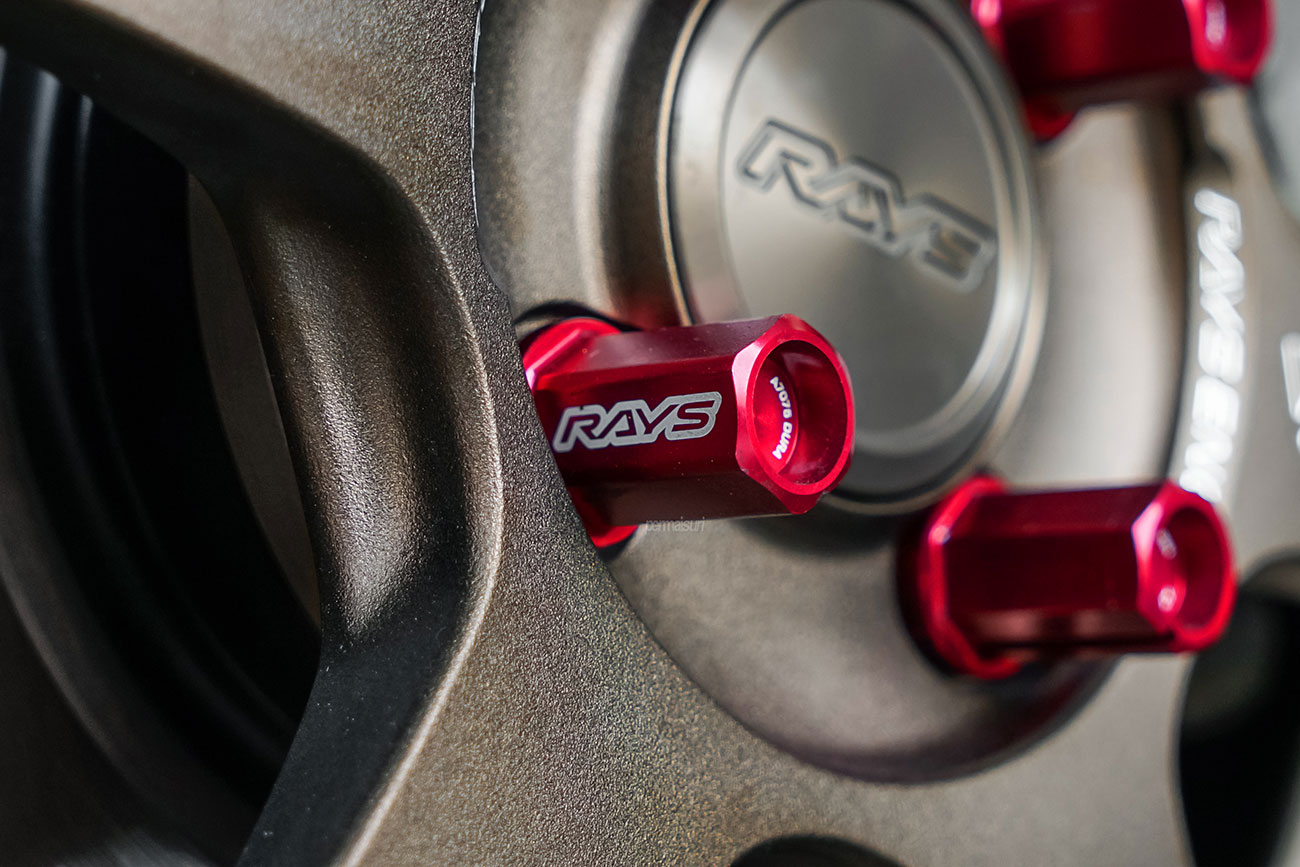 Rays Volk Racing TE37 Sonic with Toyota Yaris