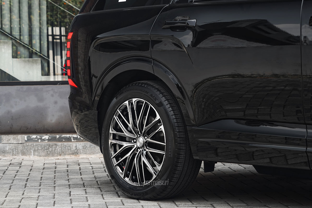 Weds Leonis SK with Hyundai Palisade