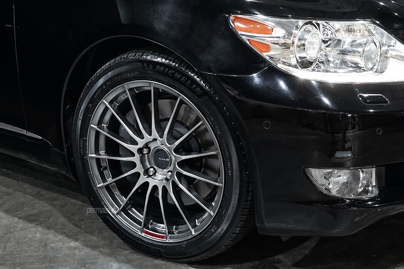 Enkei Racing RS05RR with Lexus LS460L