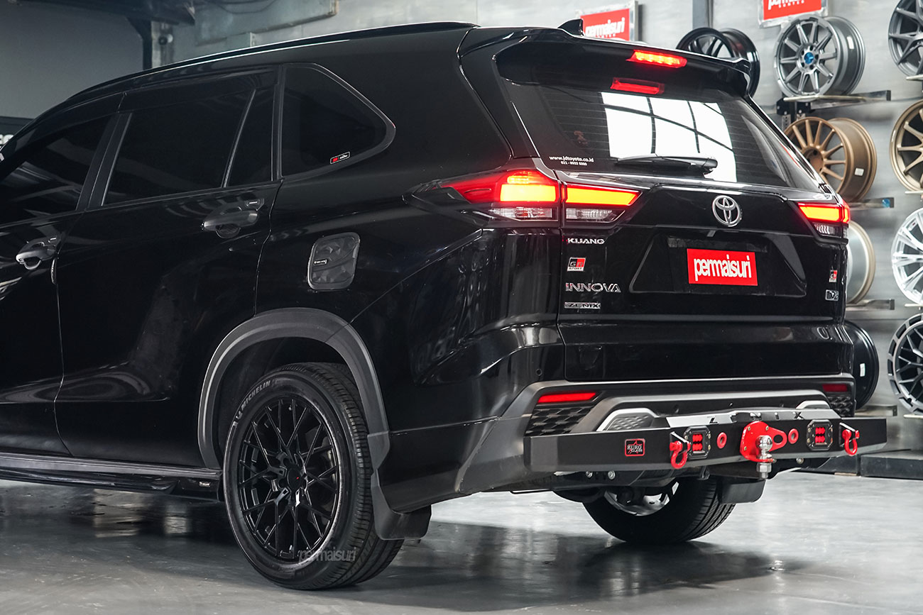 TSW Sebring with Toyota Innova Zenix