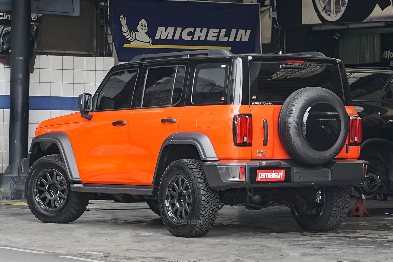 Enkei Trail Cross with GWM Tank 300 HEV