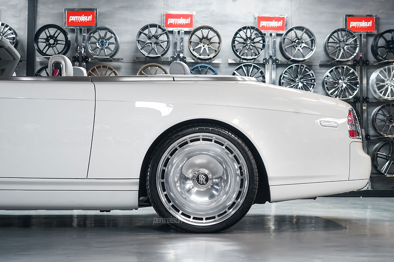 GenZo PDW with Rolls Royce Phantom