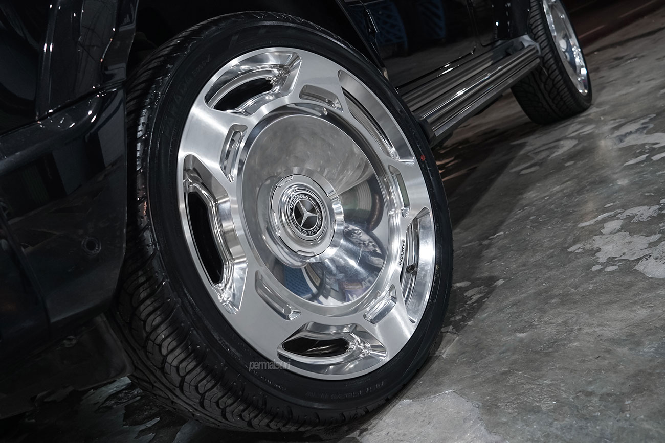Incurve LUXE ONE-XL50 with Mercedes Benz G-Class W465