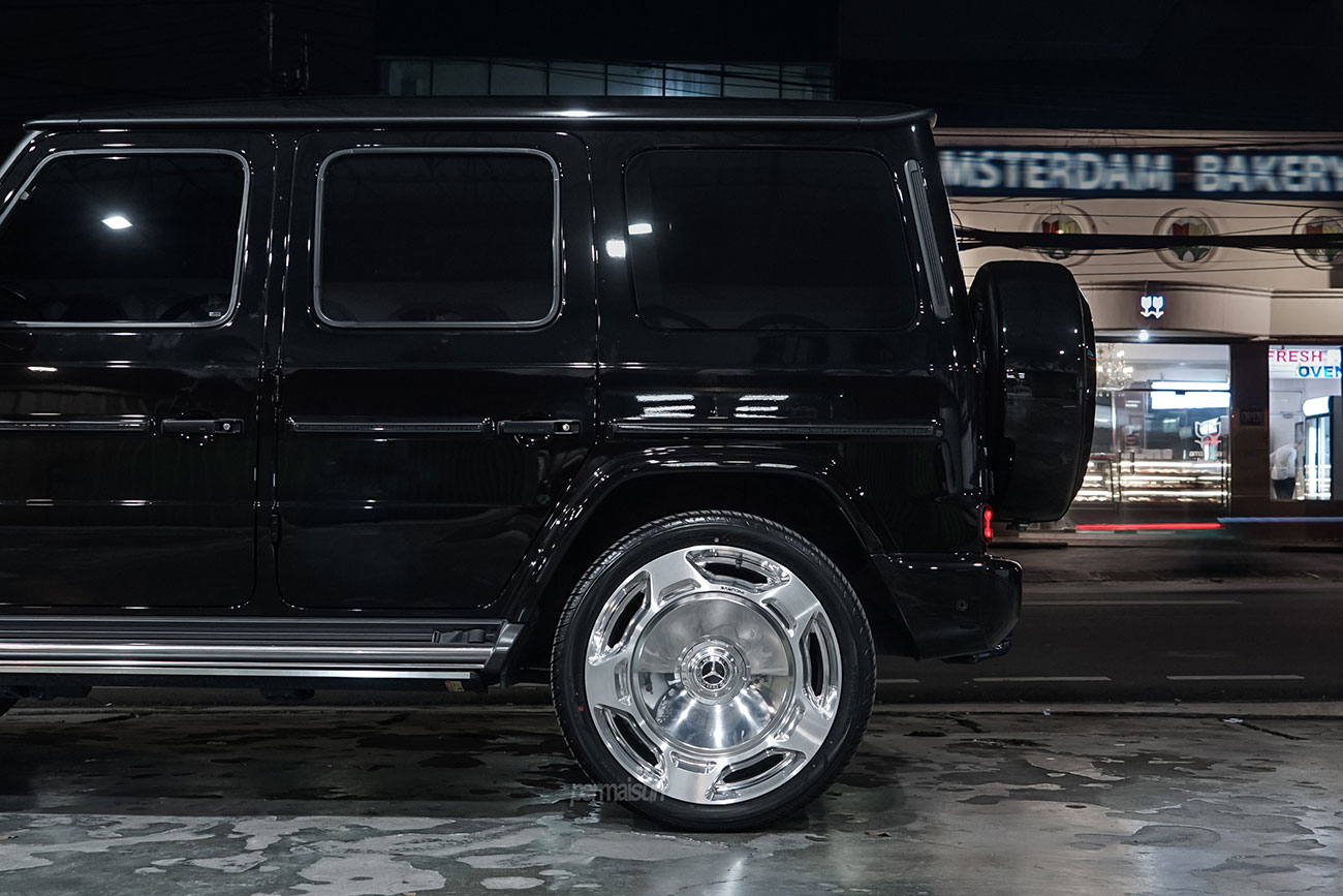 Incurve LUXE ONE-XL50 with Mercedes Benz G-Class W465