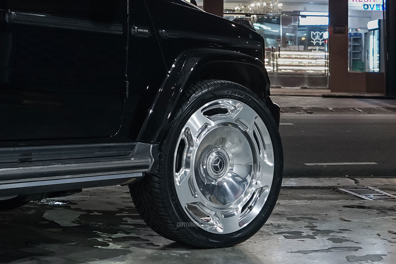 Incurve LUXE ONE-XL50 with Mercedes Benz G-Class W465