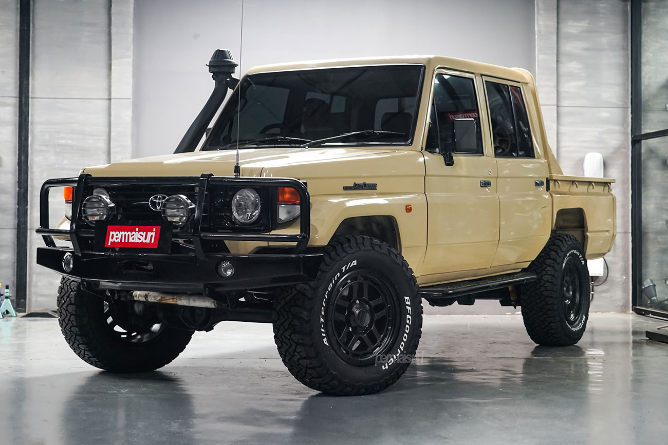 KMC Recon with Toyota Land Cruiser J70