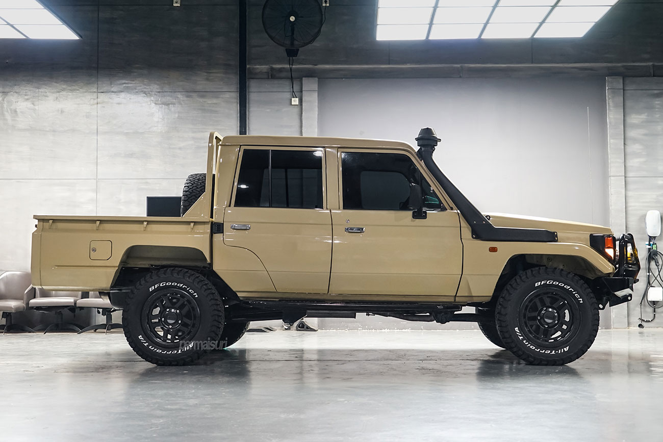 KMC Recon with Toyota Land Cruiser J70