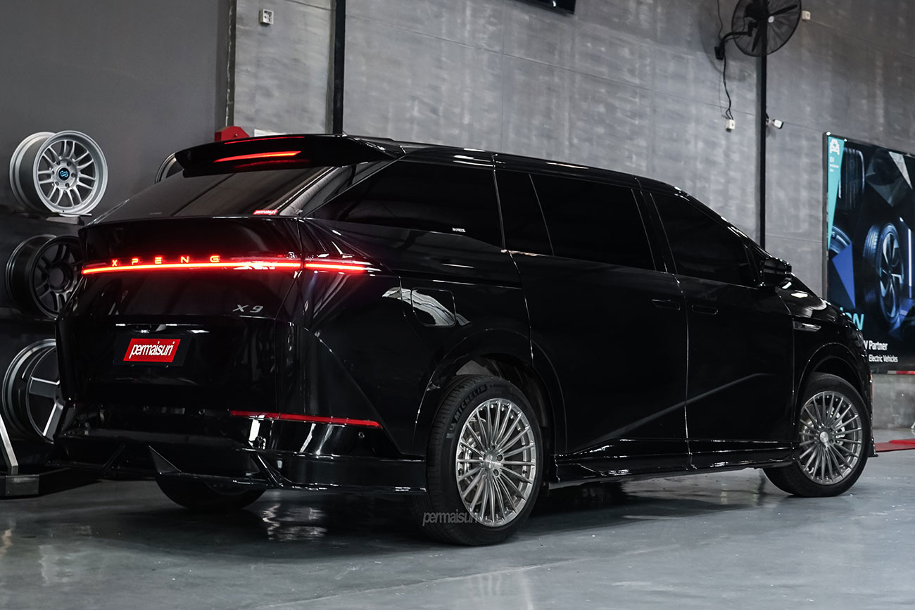 SRC SR03 with XPeng X9