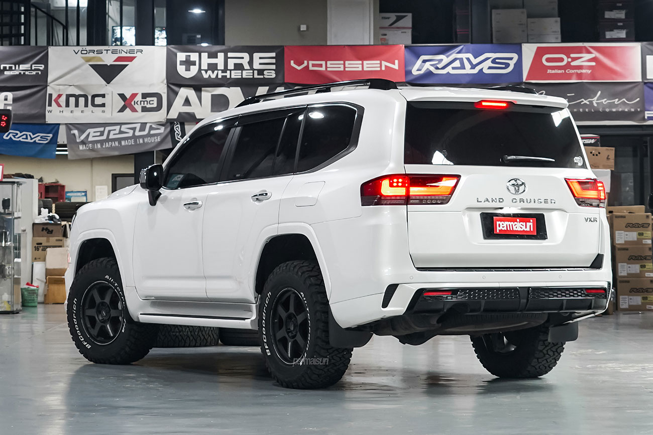 Rays Volk Racing TE37 Large PCD Progressive Model II with Toyota Land Cruiser J300
