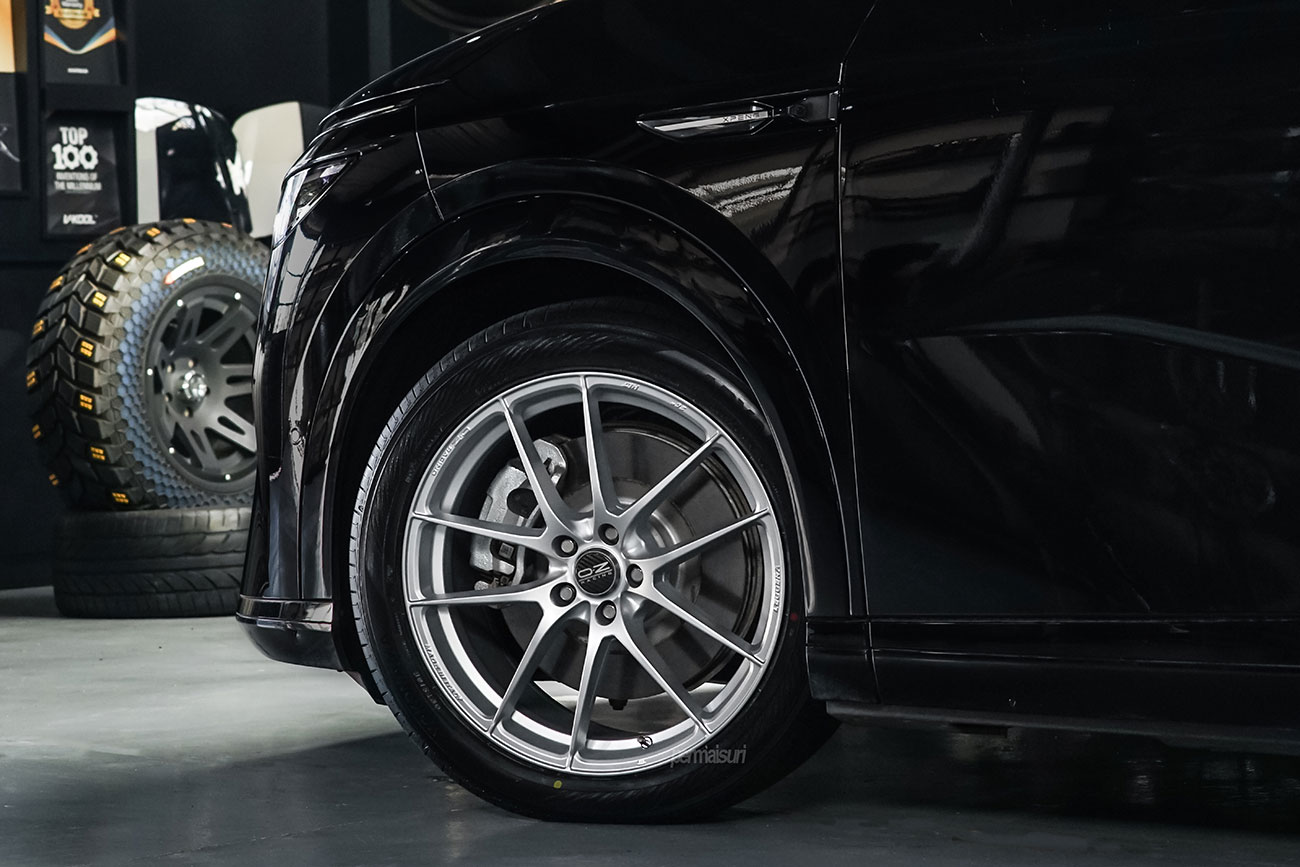 OZ Racing Leggera HLT with XPeng X9