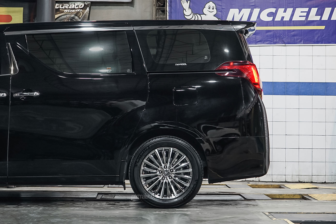 Weds Kranze Vierharm with Toyota Alphard