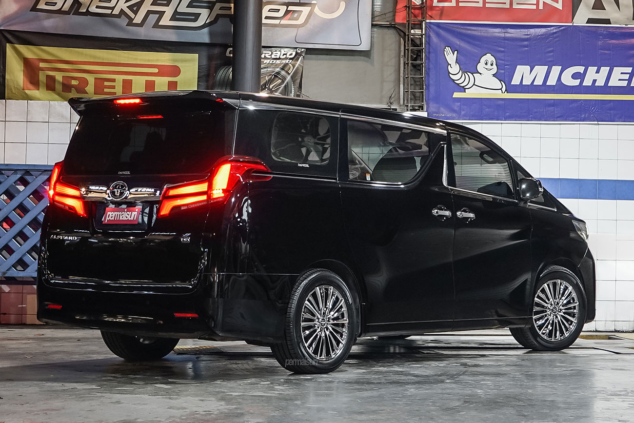 Weds Kranze Vierharm with Toyota Alphard
